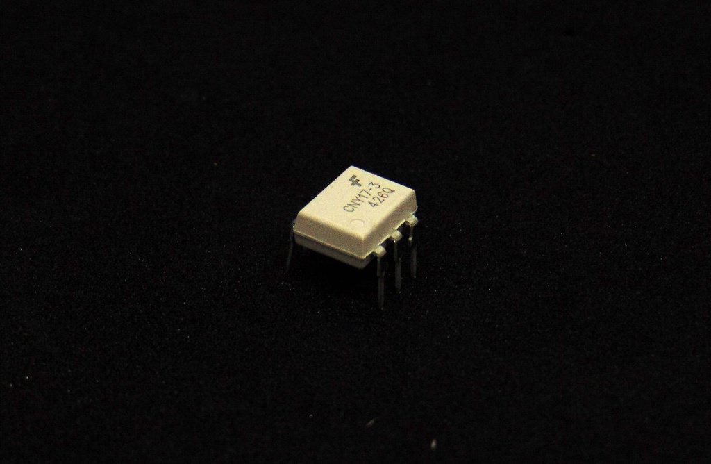 (CNY17-3)   OPTO TRANSISTOR SIMPLE